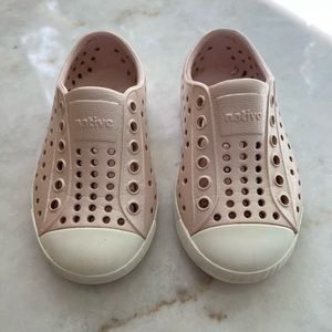 Light Pink Native Toddler size 6